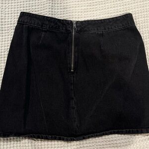Forever 21 Black Mini Skirt